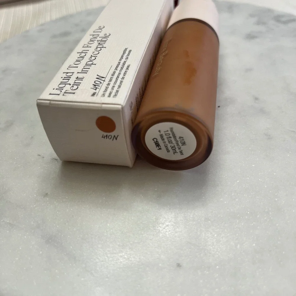 Rare Beauty Foundation Liquid Touch Weightless 410N Medium Tan Face Makeup New‎